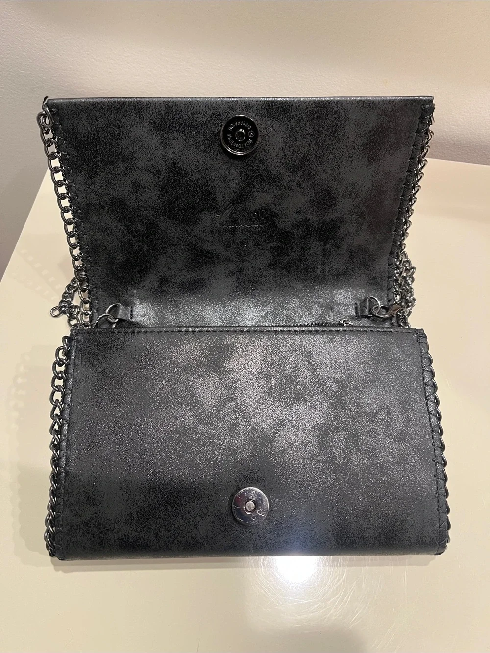 Chelsea28 black Chain-Trim Crossbody Bag